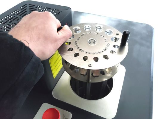 Thermostatic Oil Bath / Tank for Temperature Calibration 70-300 C ISO17025 Accredited
