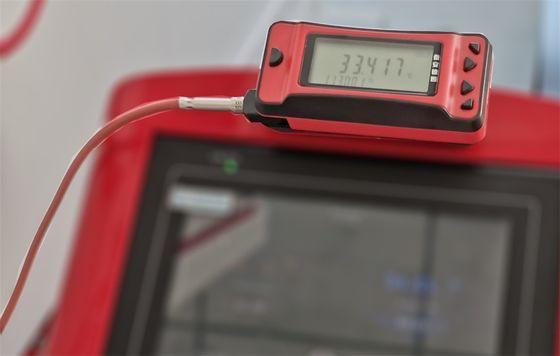 Pt100 Digital Thermometer with Wireless Data Transmission and ±0.05C/1 Year Stability