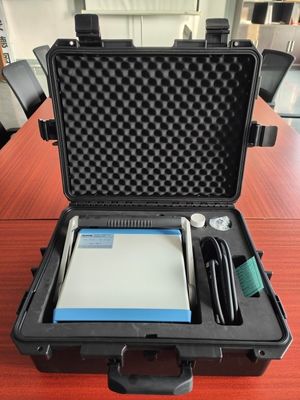 Chilled-mirror Dew-point Hygrometer with 0.1/0.2 Accuracy and 50/60Hz Power Supply