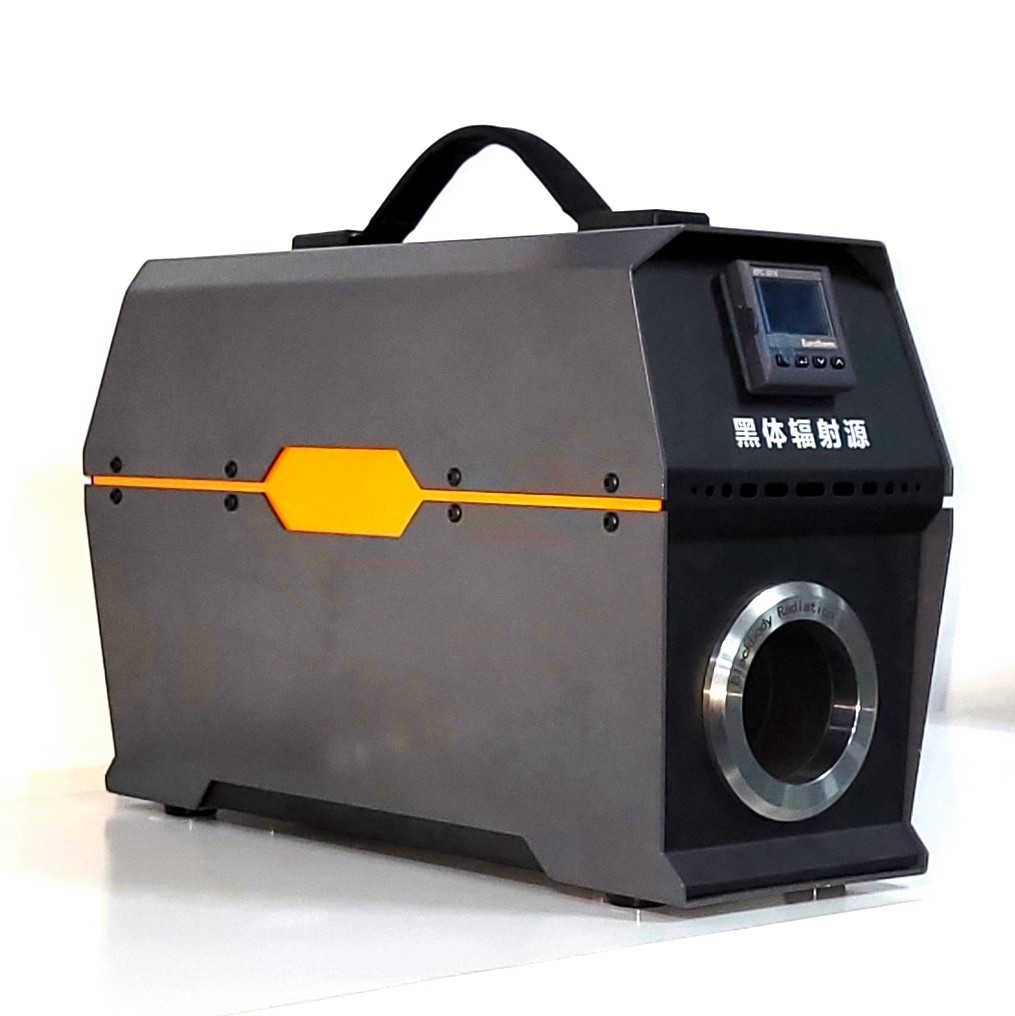 Emissivity 0.99 Tubular Black Body Radiation Source for Thermal Image ...